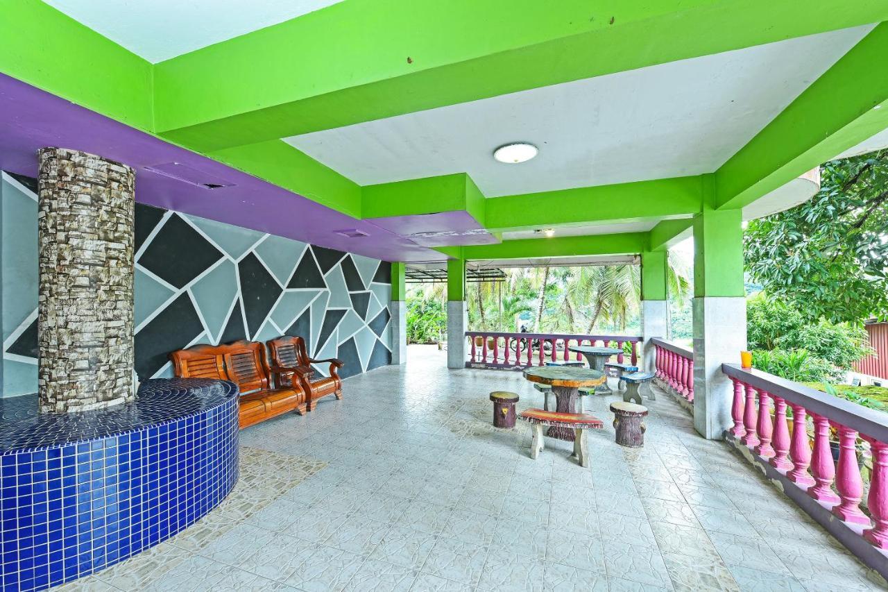 Oyo 90565 Teresek View Motel Kuala Tahan Extérieur photo